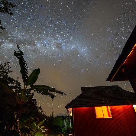 La Perruche Rouge Guest House Tamatoa Exterior photo